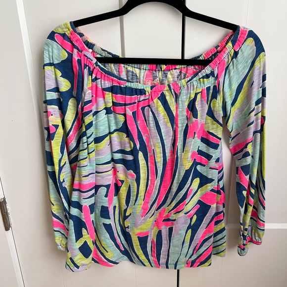 Lilly Pulitzer off the shoulder top - Picture 1 of 3